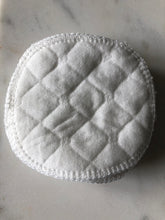 Load image into Gallery viewer, Reusable Bamboo Cleansing Pads & Cotton Mesh Bag