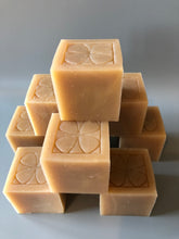 Load image into Gallery viewer, Pink Champagne & Wild Irish Strawberries