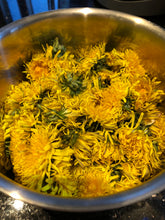 Load image into Gallery viewer, Wild Irish Dandelion Honey (NEW)
